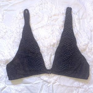 ACACIA Black Snake 🐍 Top